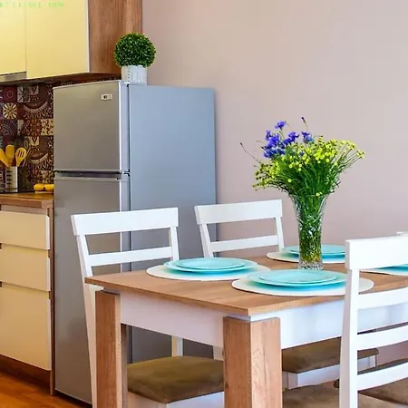 아파트 Charming Sunny Apartment+swimming Pool