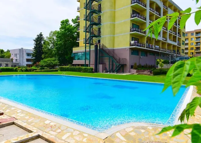 Charming Sunny Apartment+swimming Pool * סנט קונסטנטין והלנה