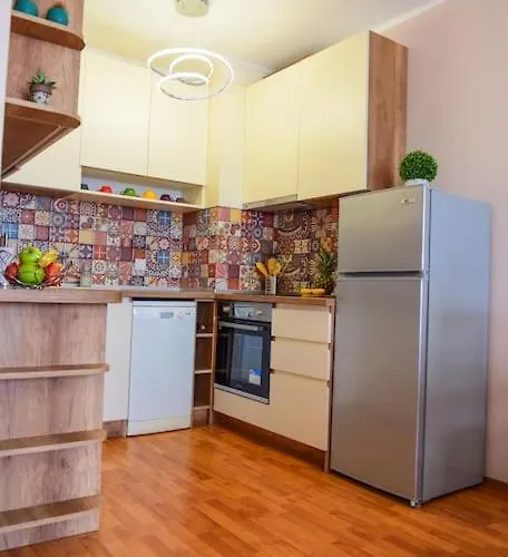 Charming Sunny Apartment+swimming Pool * Aziz Konstantin ve Elena