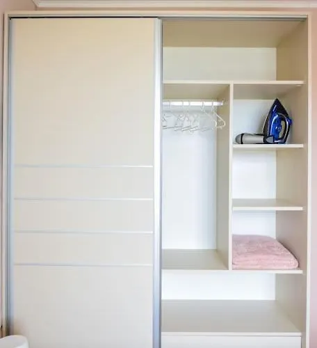 Charming Sunny Apartment+swimming Pool * סנט קונסטנטין והלנה